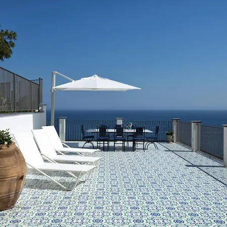 - Palazzo Della Storia