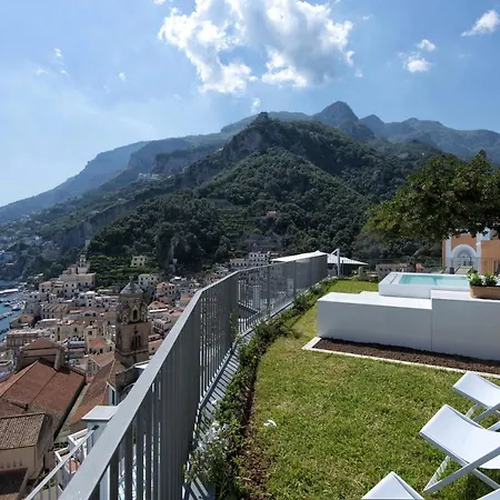 - Palazzo Della Storia Willa Amalfi