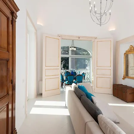 - Palazzo Della Storia Willa Amalfi