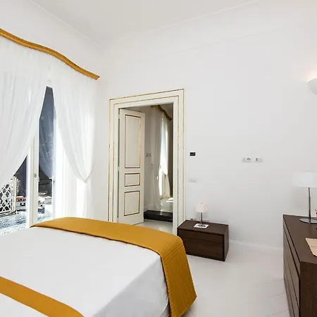 - Palazzo Della Storia * Amalfi